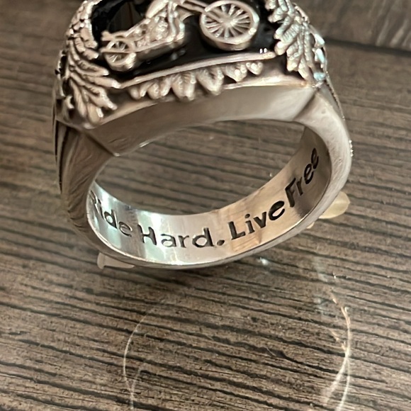 Bradford Exchange Ride Hard, Live Free" Motorcycle Men's Ring Size 14 - Picture 3 of 16